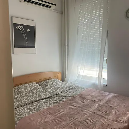 Manhattan Jorgovan Belvil *