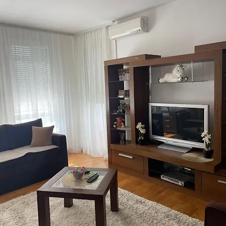 Manhattan Jorgovan Belvil * Belgrad